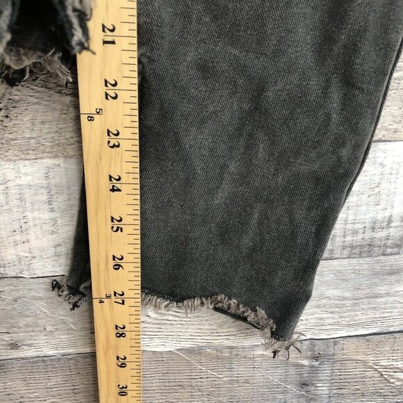 Princess Polly High Rise Distressed Raw Hem Destroyed Ankle Zip Jeans 4 Black - Picture 11 of 12